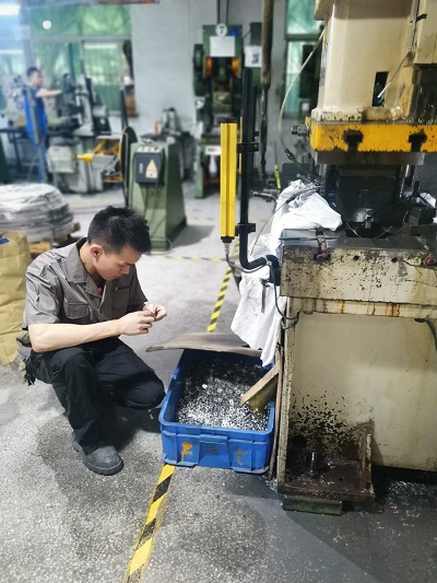 精密机械零件加工中的哪些细节是超凡国际
不能忽视的？