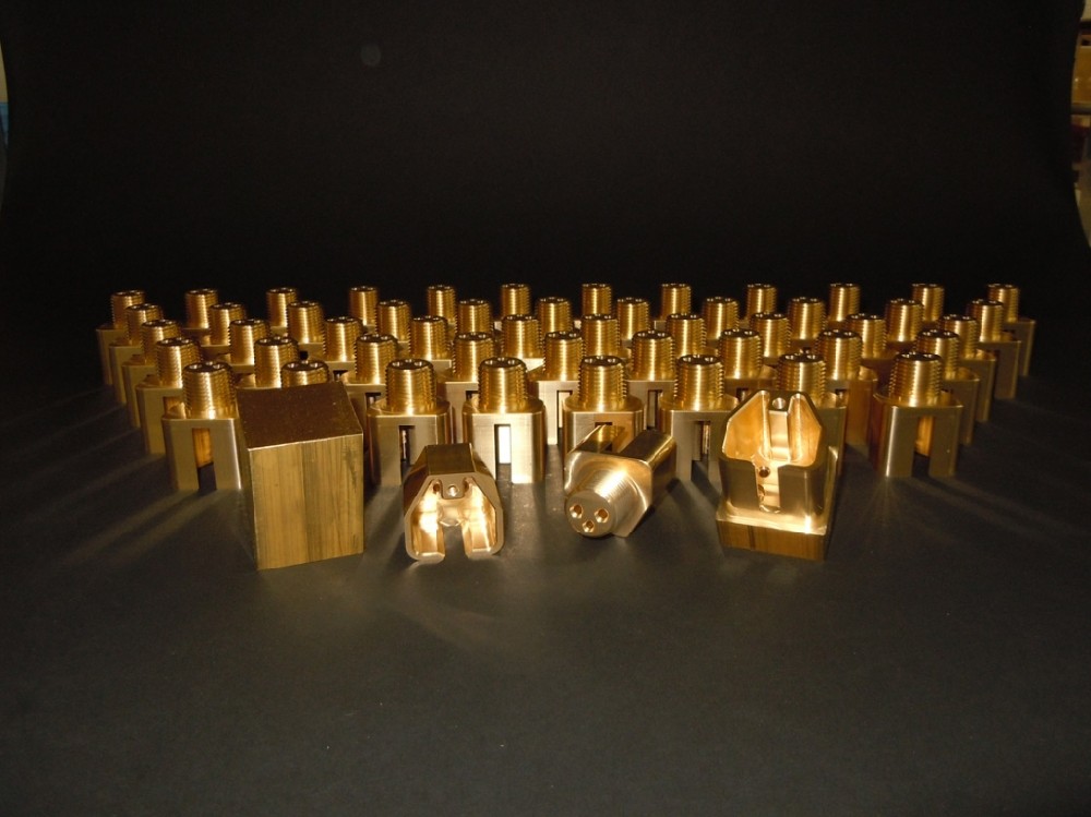 关于五金加工零件黄铜材料的加工优势